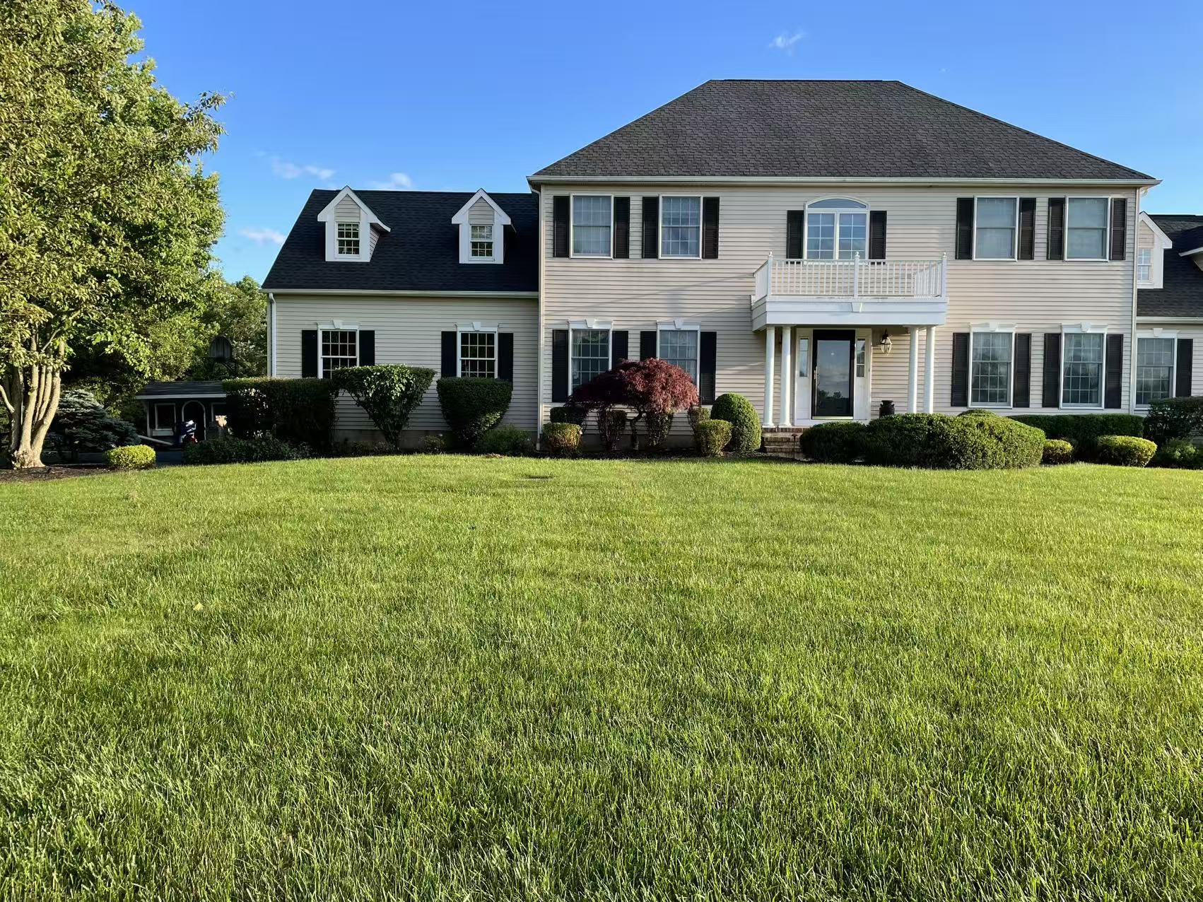 Beautiful residential lawn maintenance and landscaping